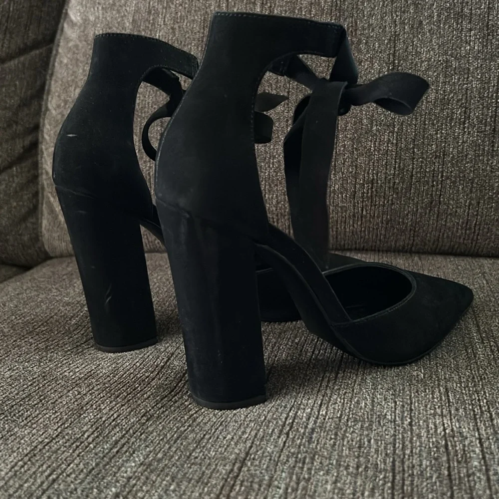 Steve Madden Suede ankle tie heels - Picture 4 of 6